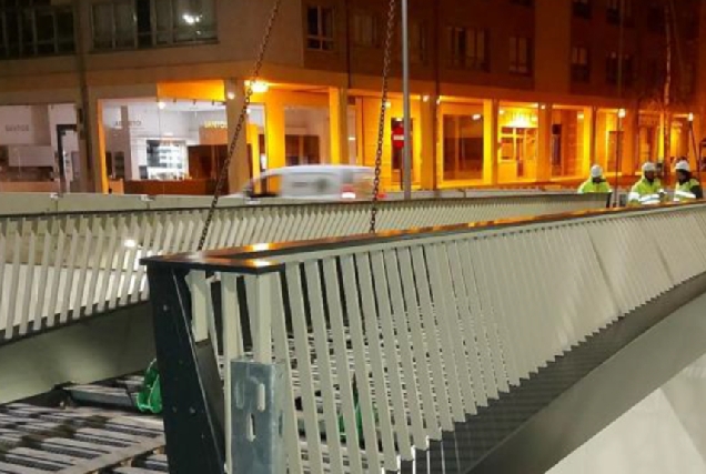 Imaxe da pasarela peatonal instalada en Perillo (Oleiros)