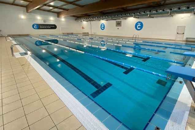 Imaxe da piscina de Riazor na Coruña