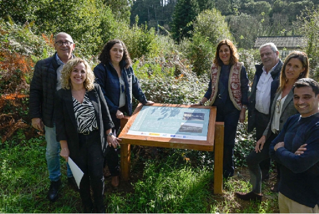 Visita a Carral delgada Xunta na Coruña