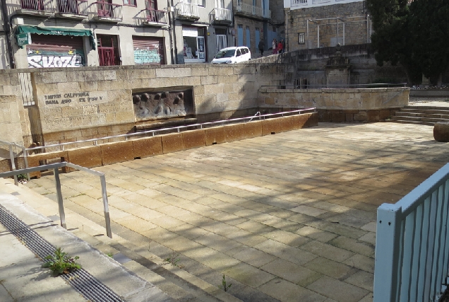 Piscina Termal das Burgas pechada