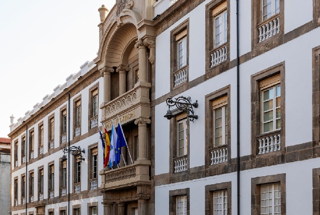 fachada-pazo-provincial-deputacion-de-ourense
