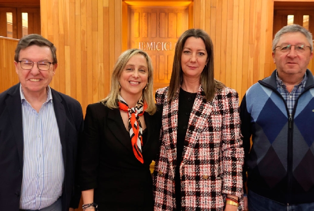 Lara-Mendez-e-PSOE-Viveiro-parlamento-2026