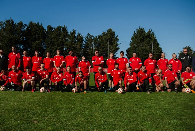 genuine-Efrén-Castro-Lugo