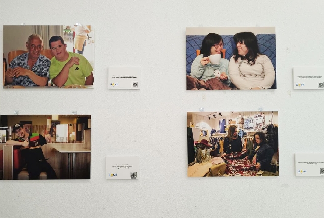 exposición-Down-Tan-coma-ti-Sarria