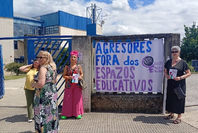 marcha-mundial-das-mulleres-pancarta-ies-xulio-prieto-nespereira