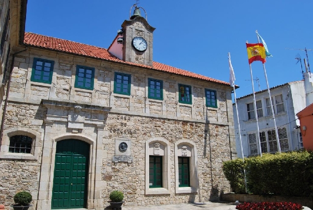 ORTIGUEIRA casa do concello