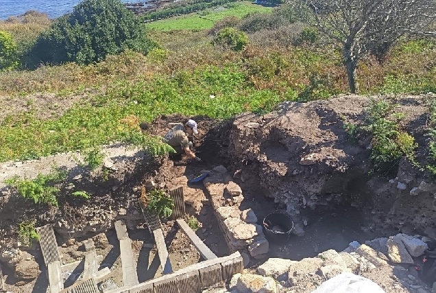 escavacion-arqueoloxica-illa-de-ons